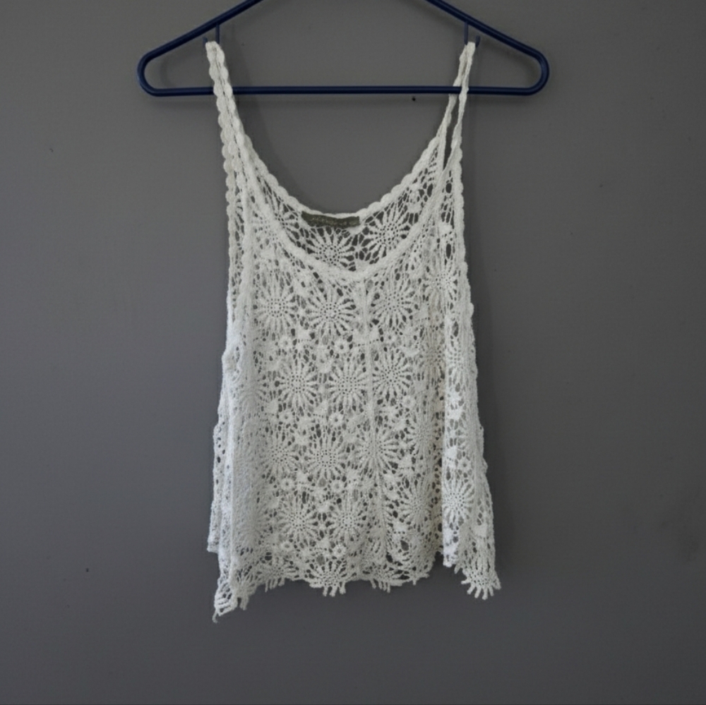 Finn & Clover Boho Crochet Lace Floral Tank Top / Camisole Size M
